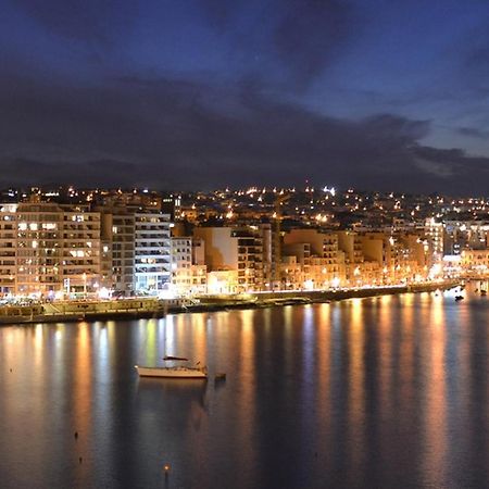 Marvellous Apartment With Valletta And Harbour Views Sliema Esterno foto
