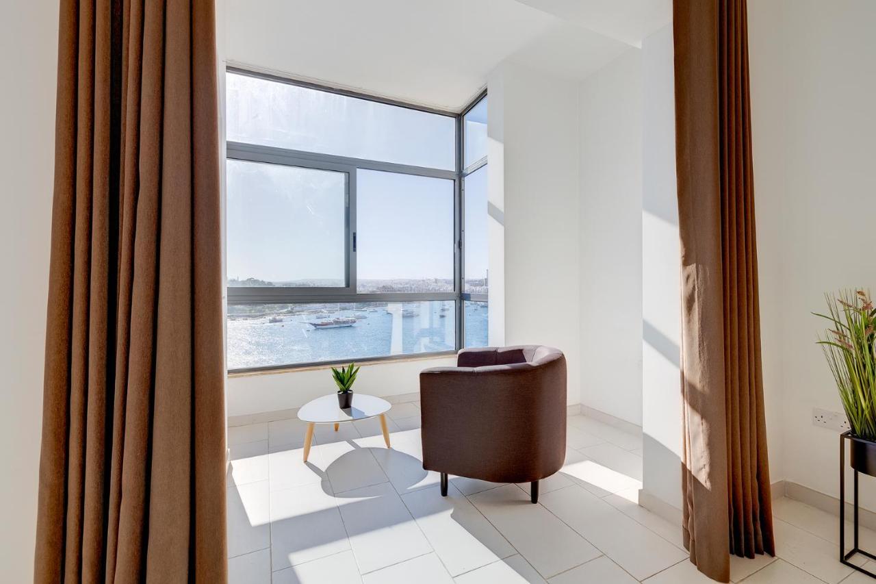Marvellous Apartment With Valletta And Harbour Views Sliema Esterno foto