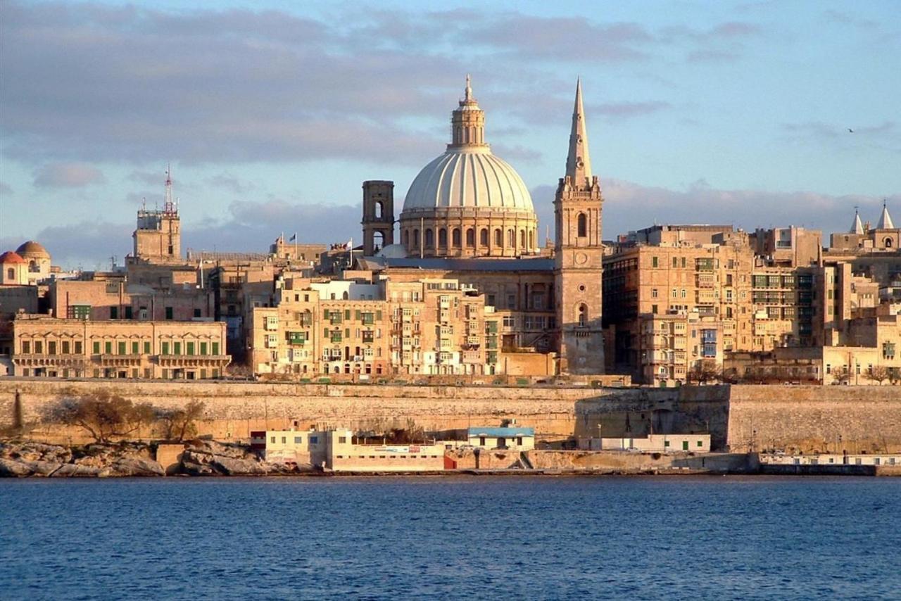 Marvellous Apartment With Valletta And Harbour Views Sliema Esterno foto