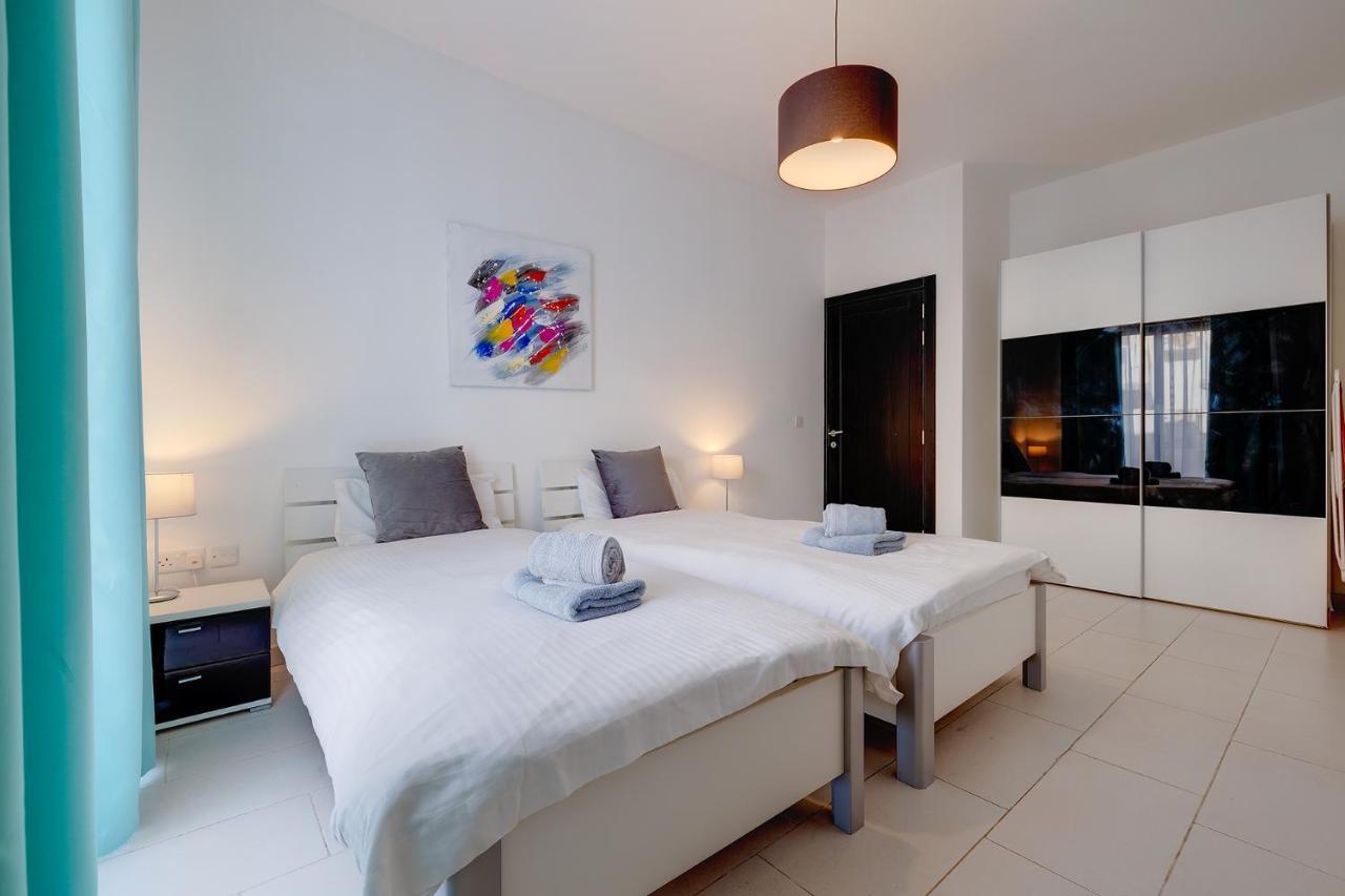 Marvellous Apartment With Valletta And Harbour Views Sliema Esterno foto