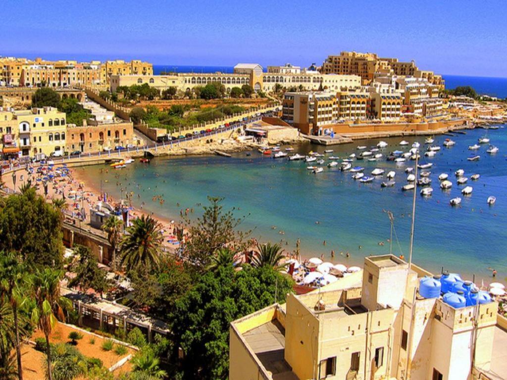 Marvellous Apartment With Valletta And Harbour Views Sliema Esterno foto