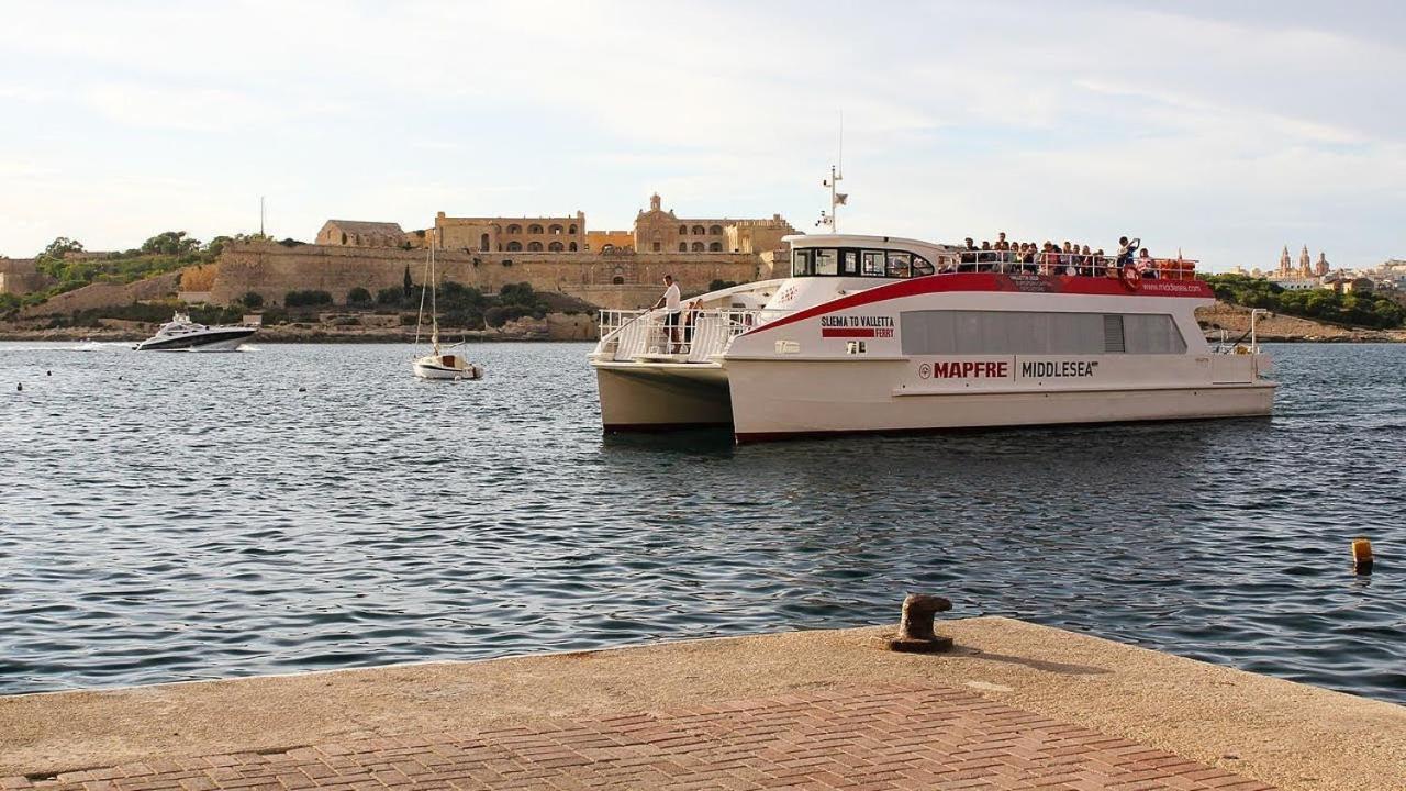 Marvellous Apartment With Valletta And Harbour Views Sliema Esterno foto