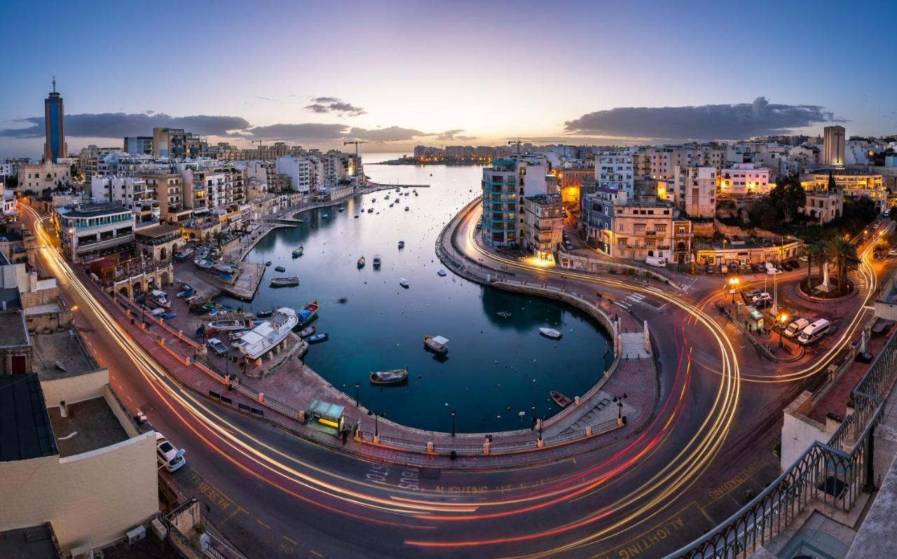 Marvellous Apartment With Valletta And Harbour Views Sliema Esterno foto